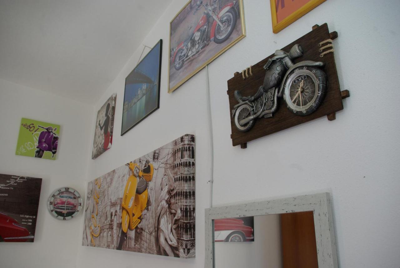 Rooms Tia Baška Voda Eksteriør billede