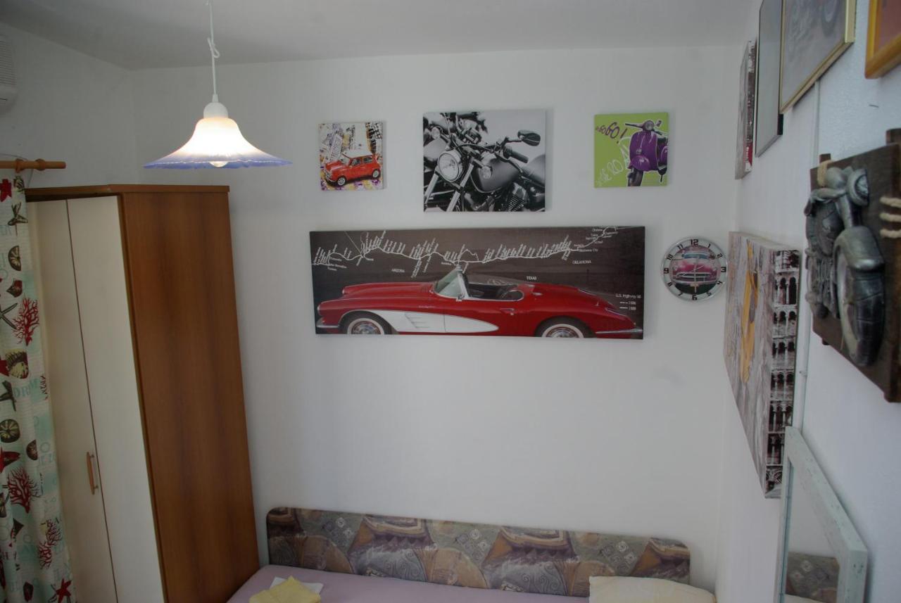 Rooms Tia Baška Voda Eksteriør billede