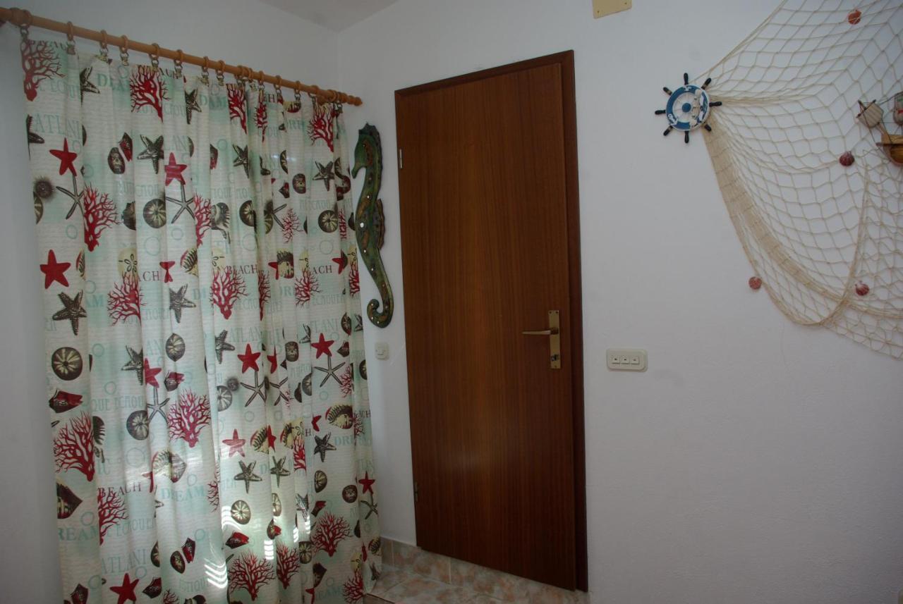Rooms Tia Baška Voda Eksteriør billede