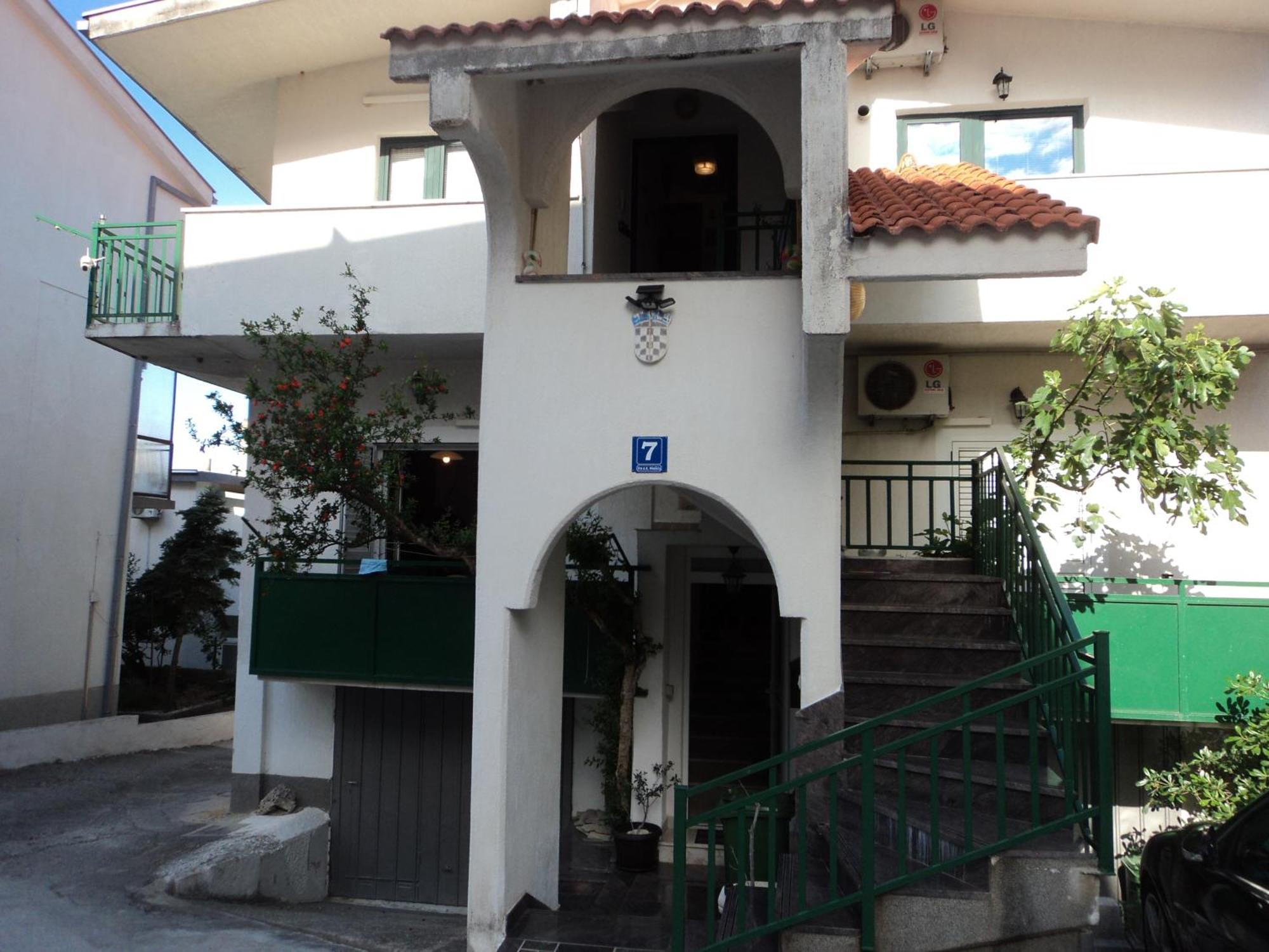 Rooms Tia Baška Voda Eksteriør billede
